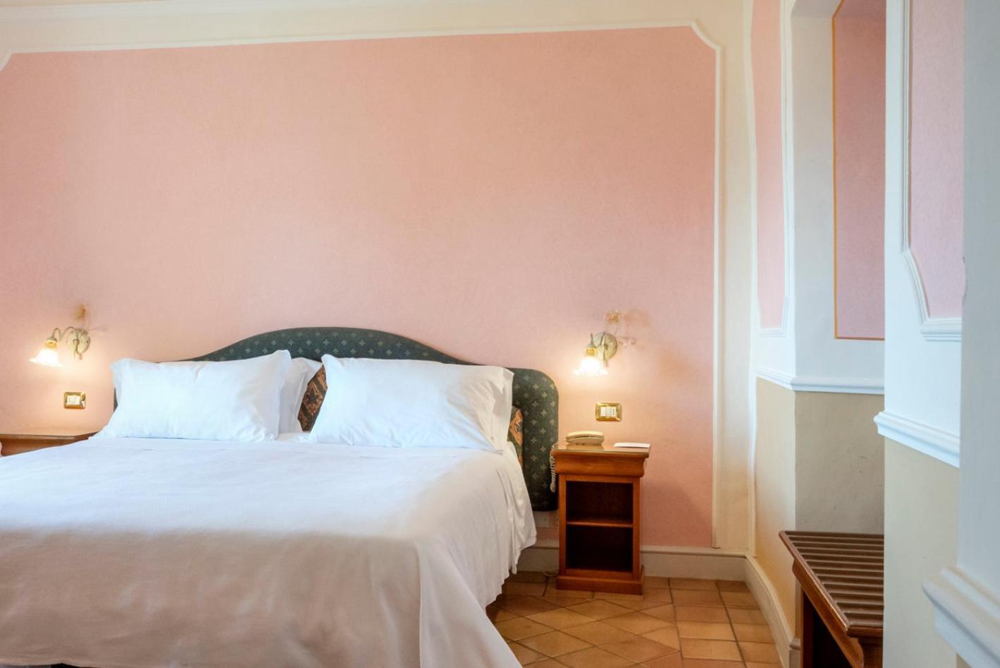 Double or Twin Room Garden View