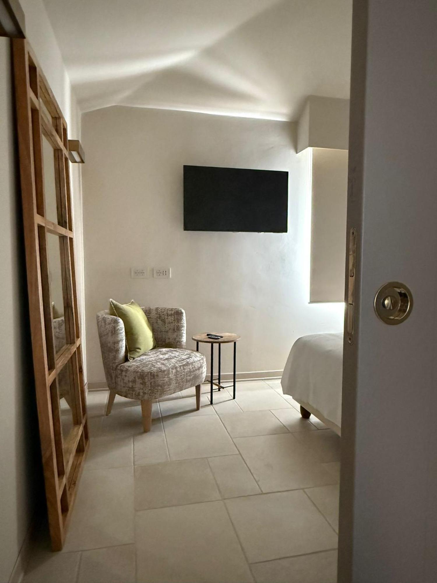 Deluxe Suite Sea View